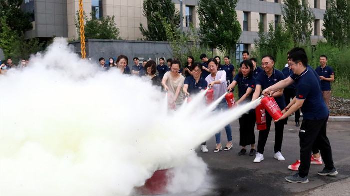 集团开展消防安全教育培训及应急演练
